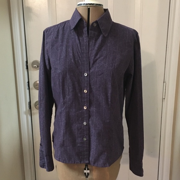 Purple Women’s Eddie Bauer Button-down Shirt - Picture 3 of 8